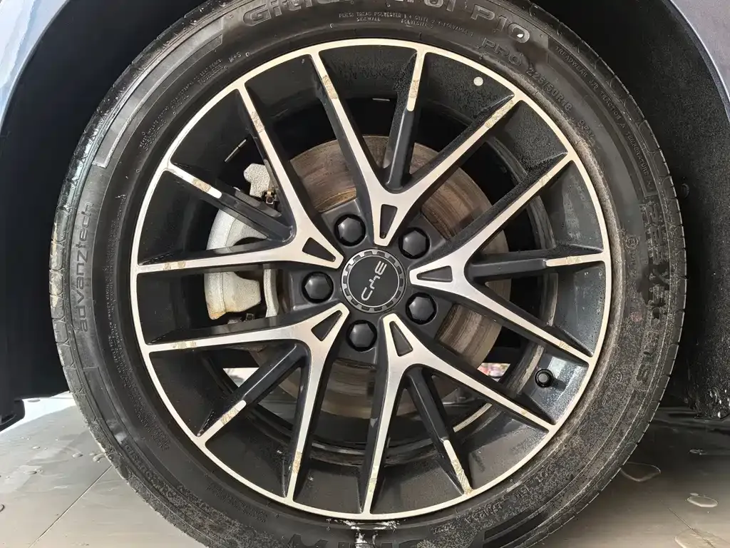 BYD Seal — фото 7