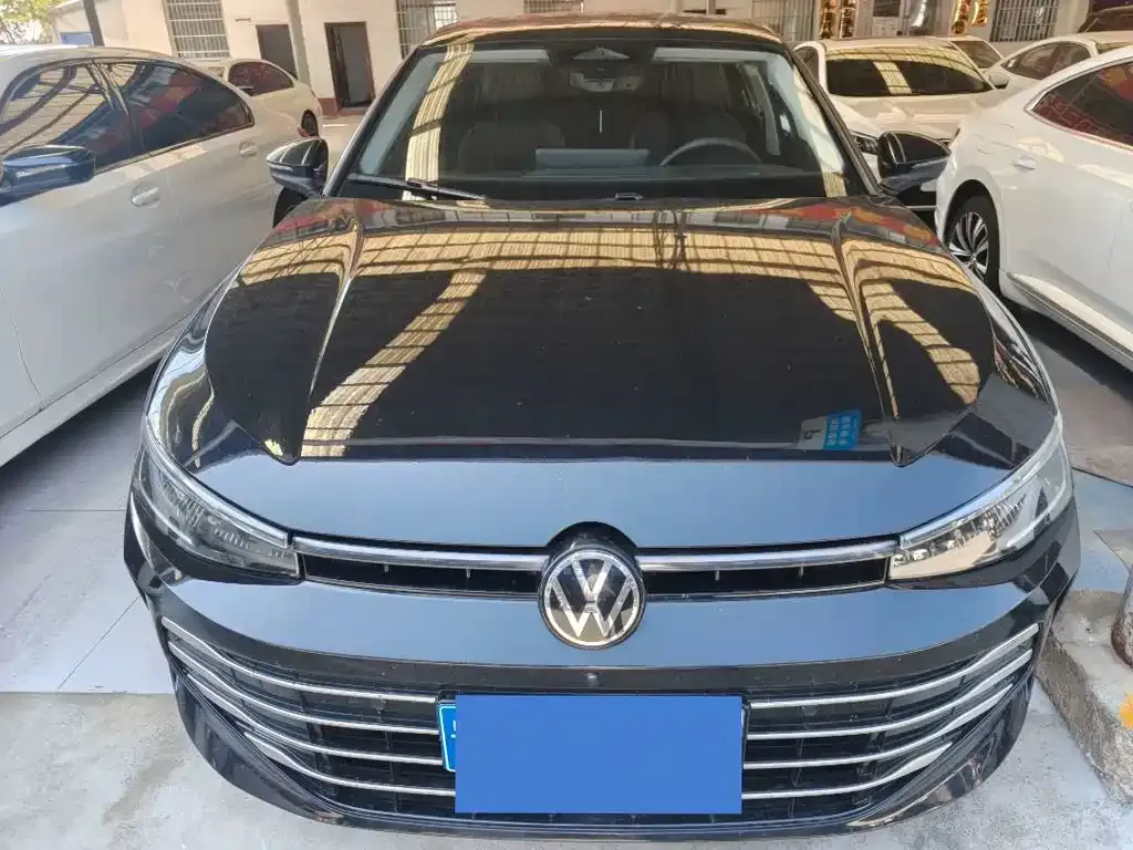 Volkswagen Passat — фото 9
