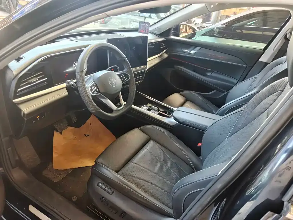 Volkswagen Passat — фото 6