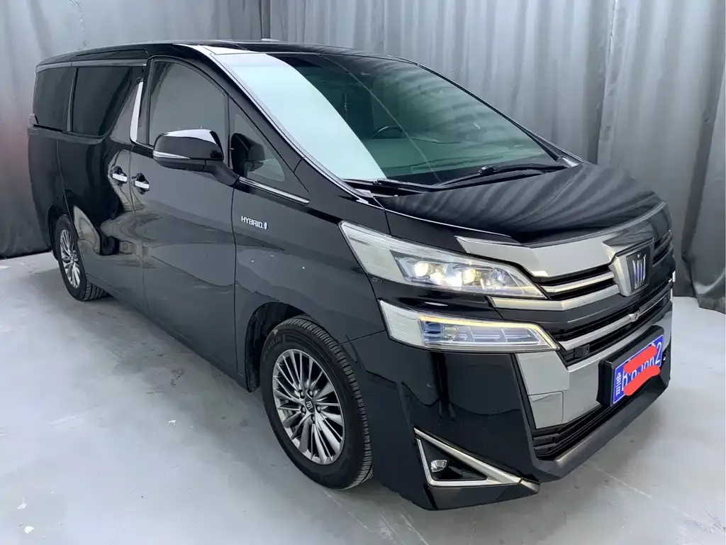 Toyota Vellfire — фото 3