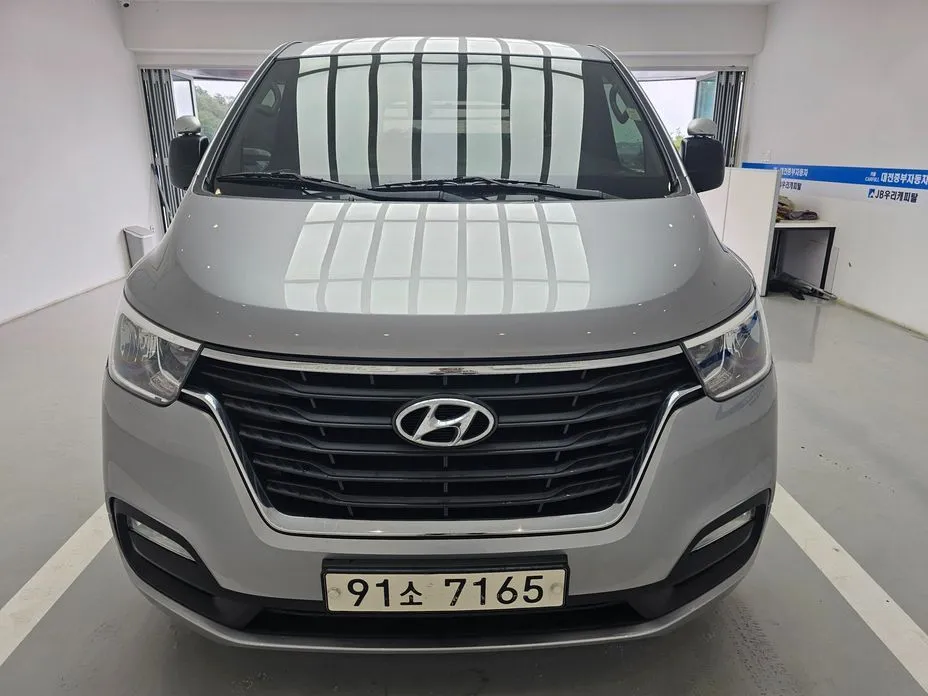 Hyundai Starex — фото 6