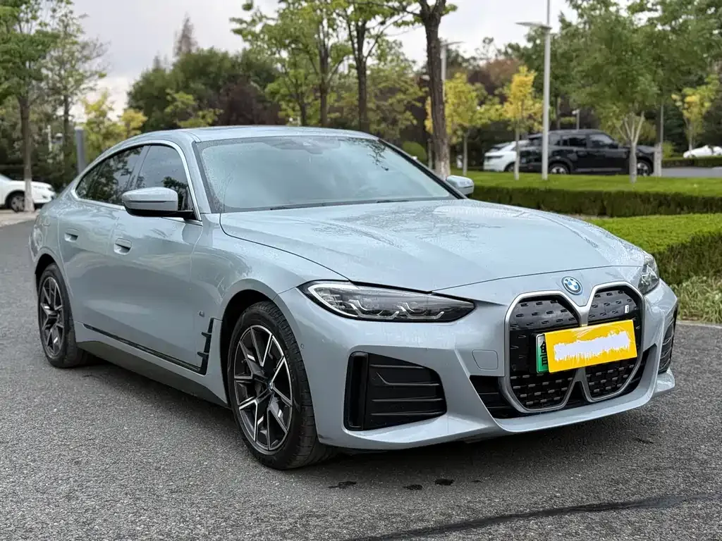 BMW i4 — фото 4