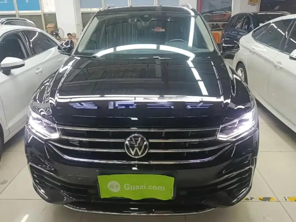 Volkswagen Tiguan L — фото 5