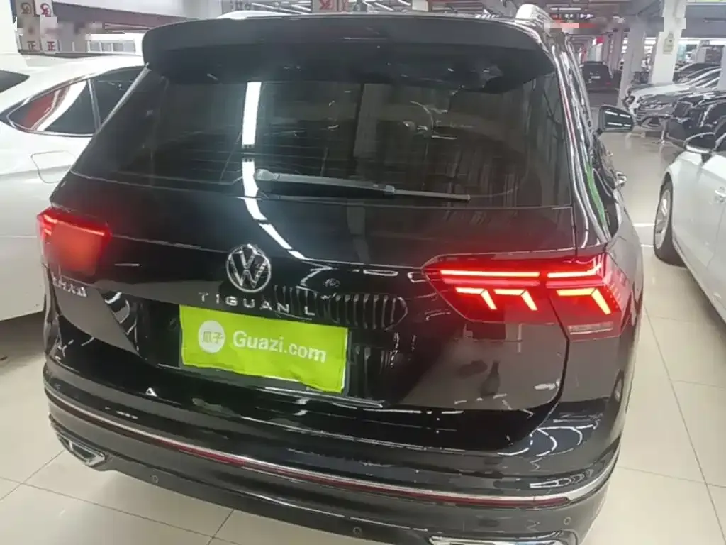 Volkswagen Tiguan L — фото 3