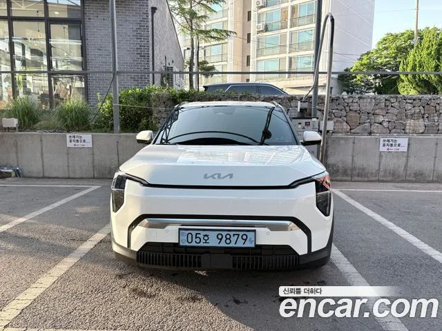 Kia EV3 — фото 1