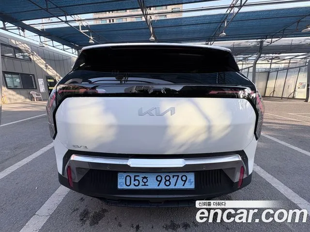Kia EV3 — фото 9