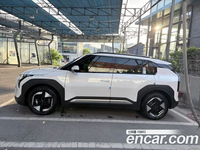 Kia EV3 — фото 8