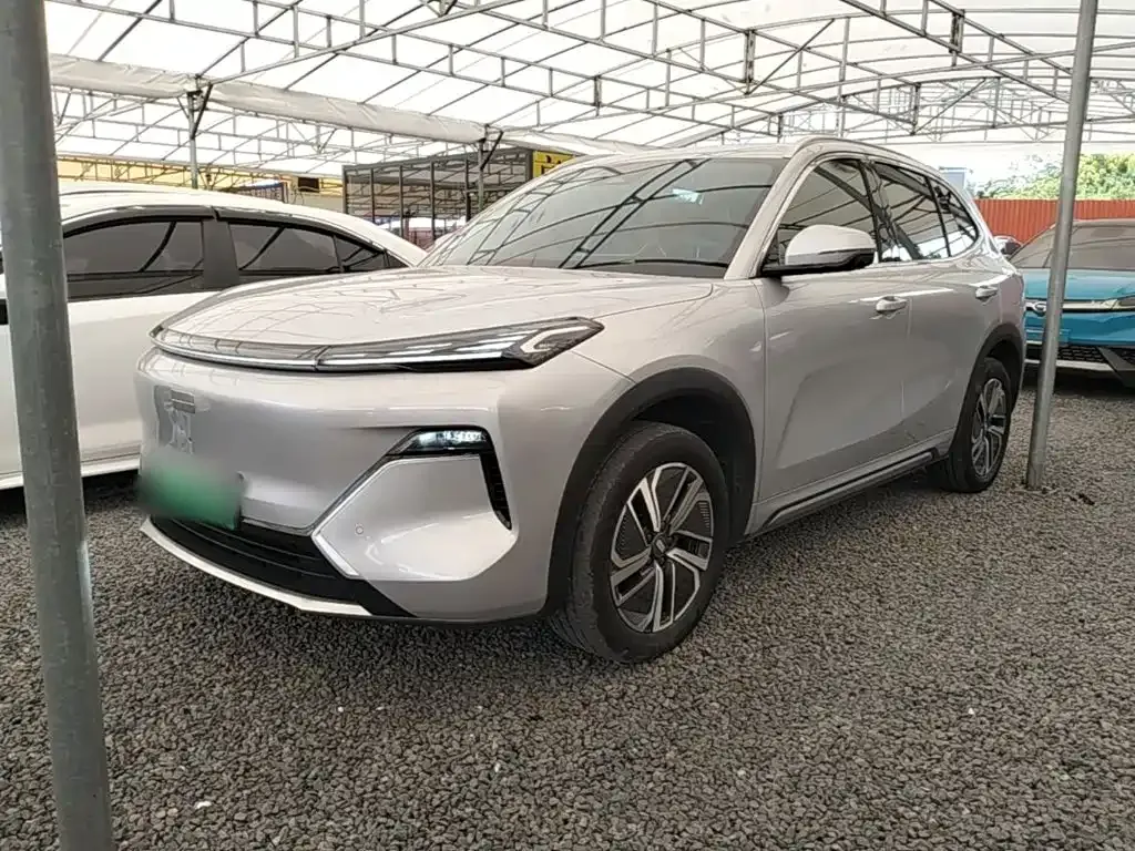 Geely Galaxy Xingjian 7 — фото 1