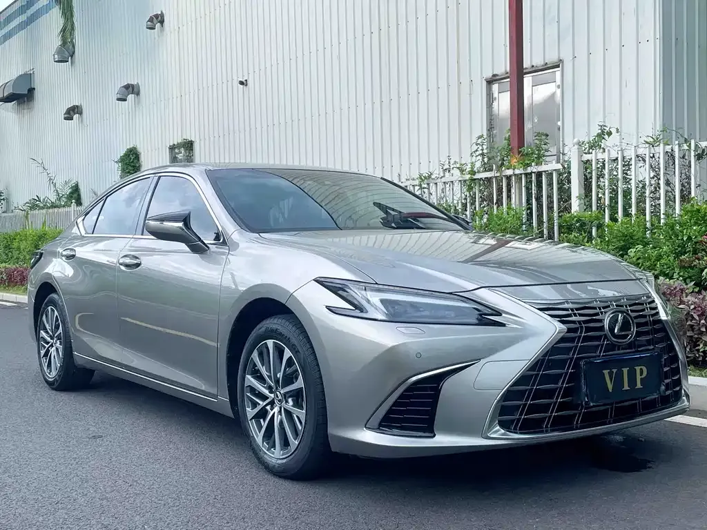 Lexus ES — фото 3