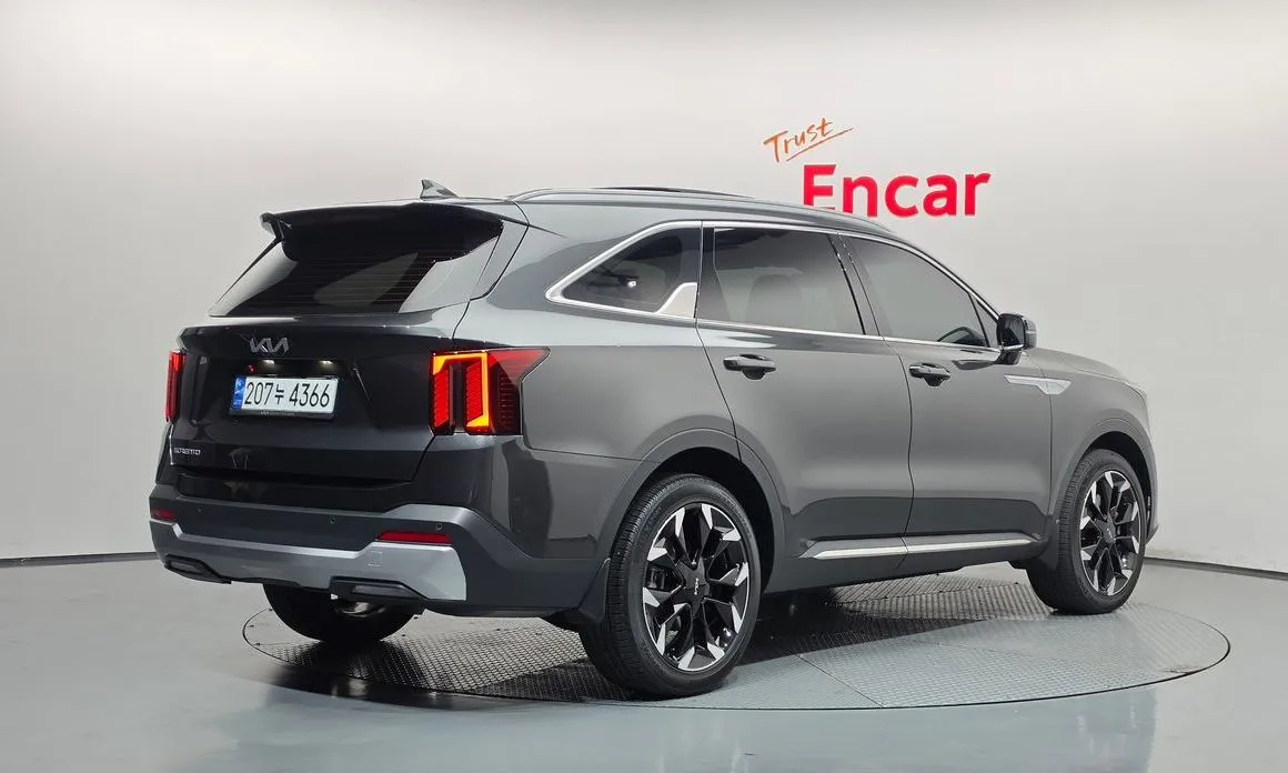 Kia Sorento — фото 3