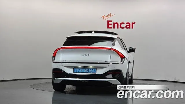 Kia EV6 — фото 3