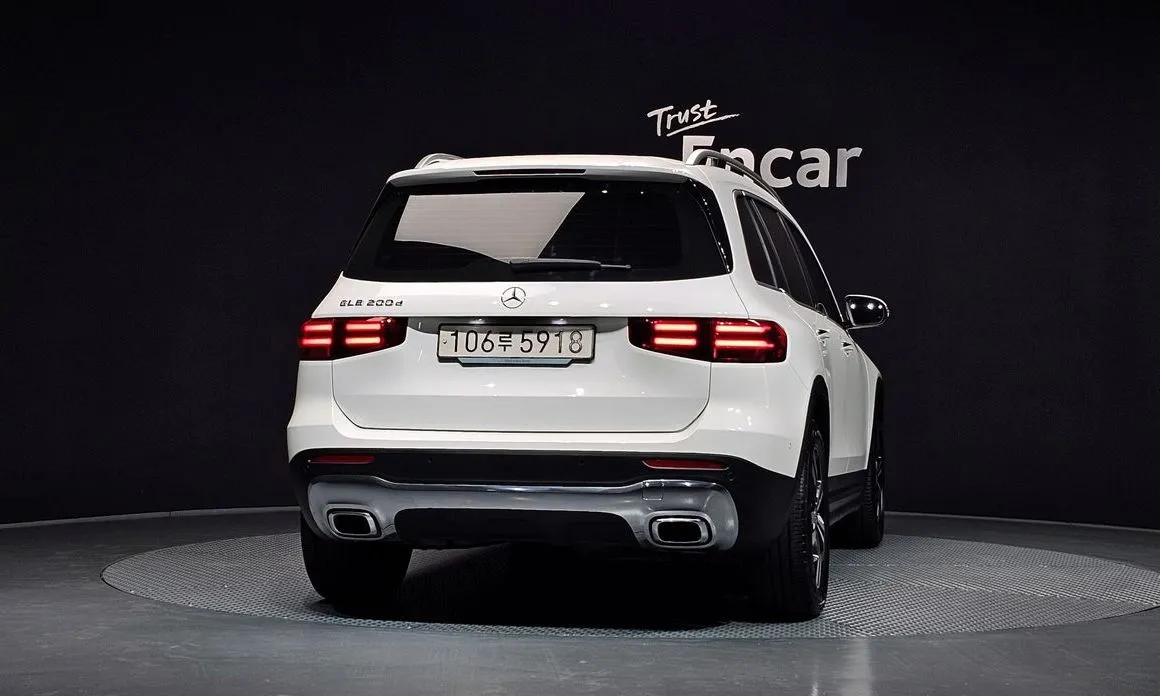 Mercedes-Benz GLB-Class — фото 4
