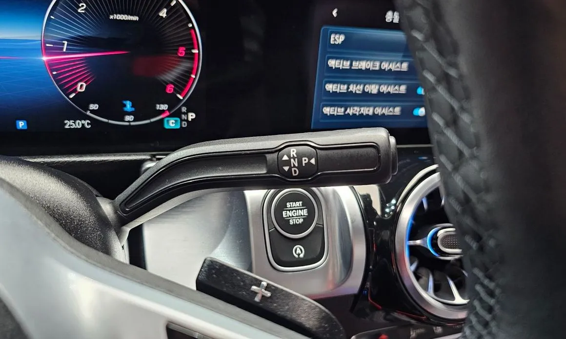 Mercedes-Benz GLB-Class — фото 10