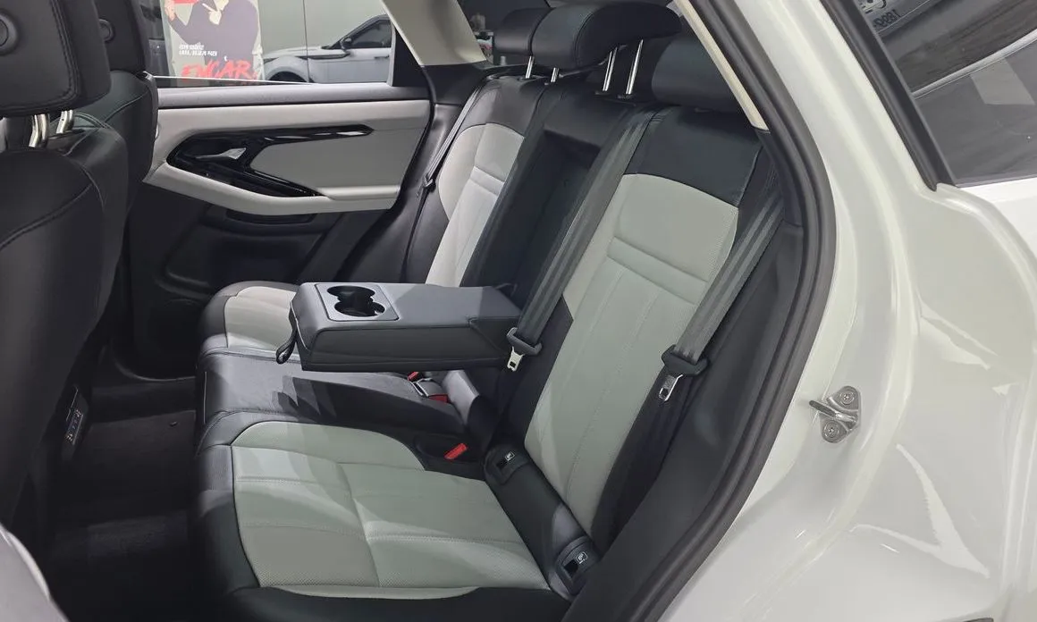 Land Rover Range Rover Evoque — фото 9