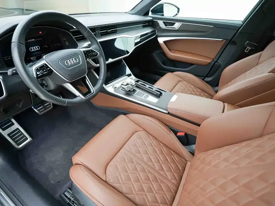 Audi A6L — фото 5