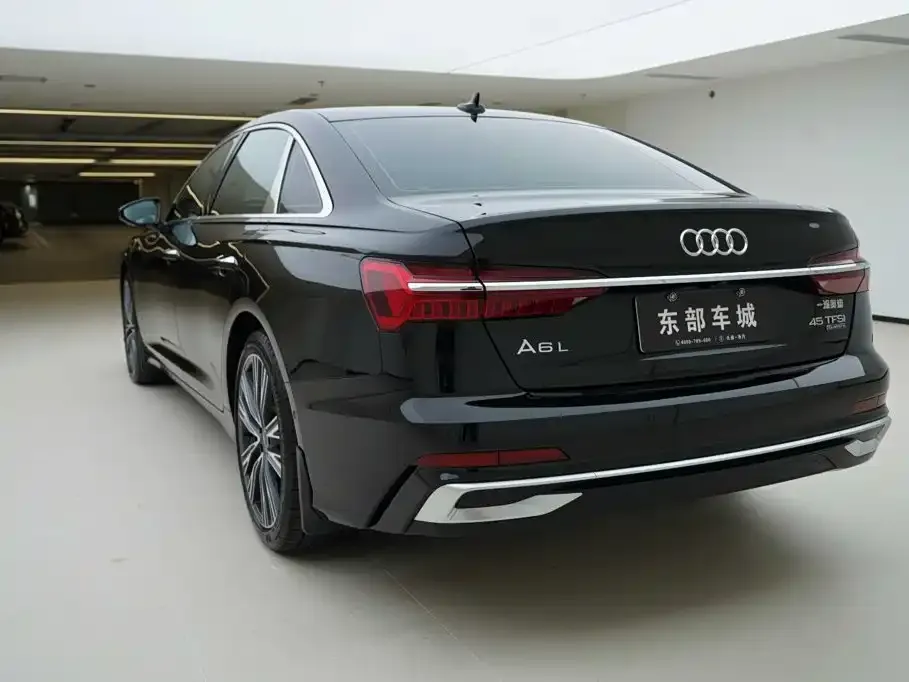 Audi A6L — фото 8