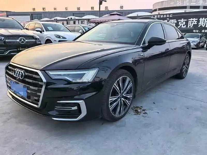 Audi A6L — фото 1