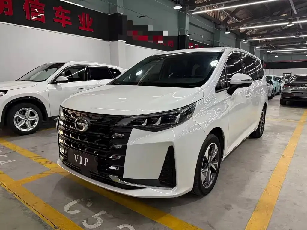 GAC Motor Trumpchi M6 — фото 1