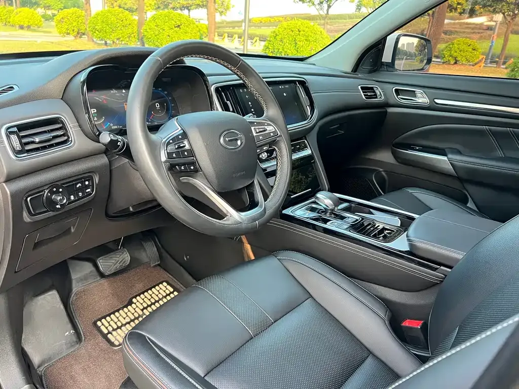 GAC Motor Trumpchi GS8 — фото 3