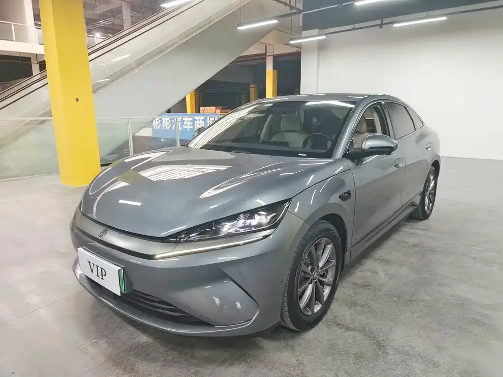 BYD Qin L — фото 1