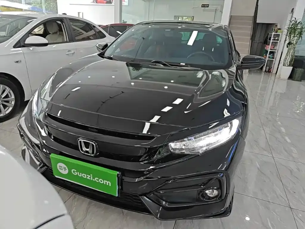 Honda Civic — фото 7