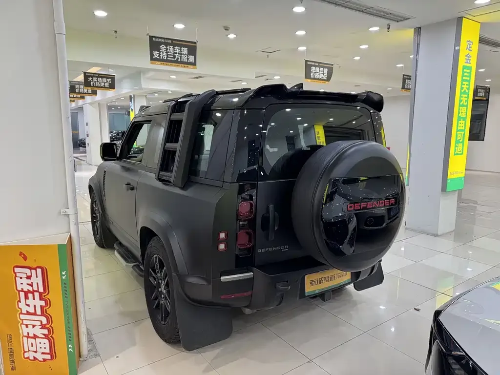 Land Rover Defender — фото 4
