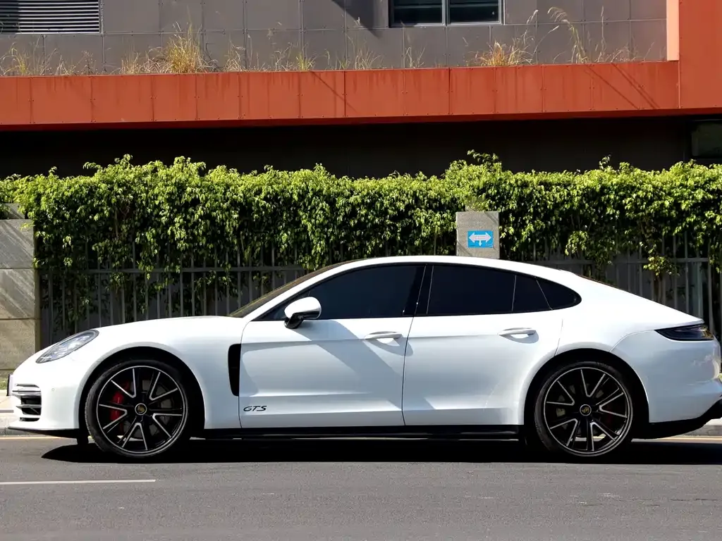 Porsche Panamera — фото 3
