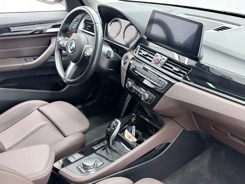 BMW X1 — фото 10
