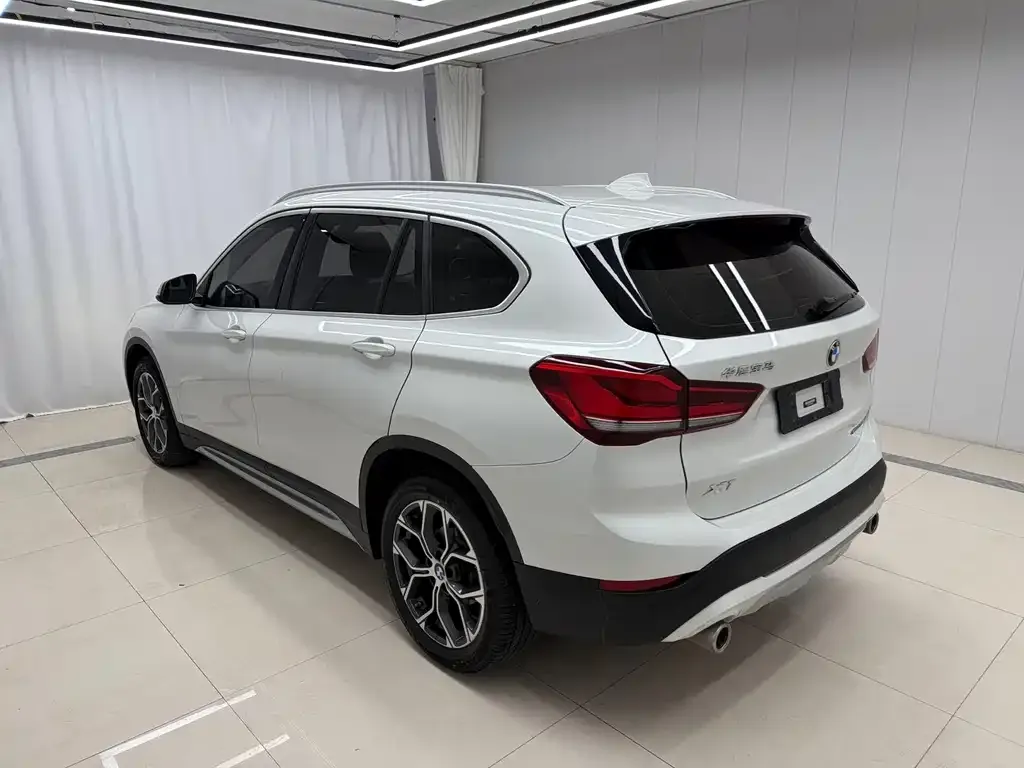 BMW X1 — фото 6