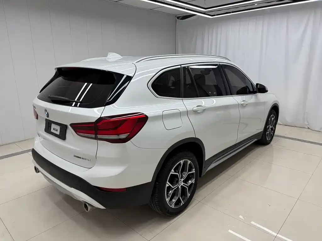 BMW X1 — фото 3