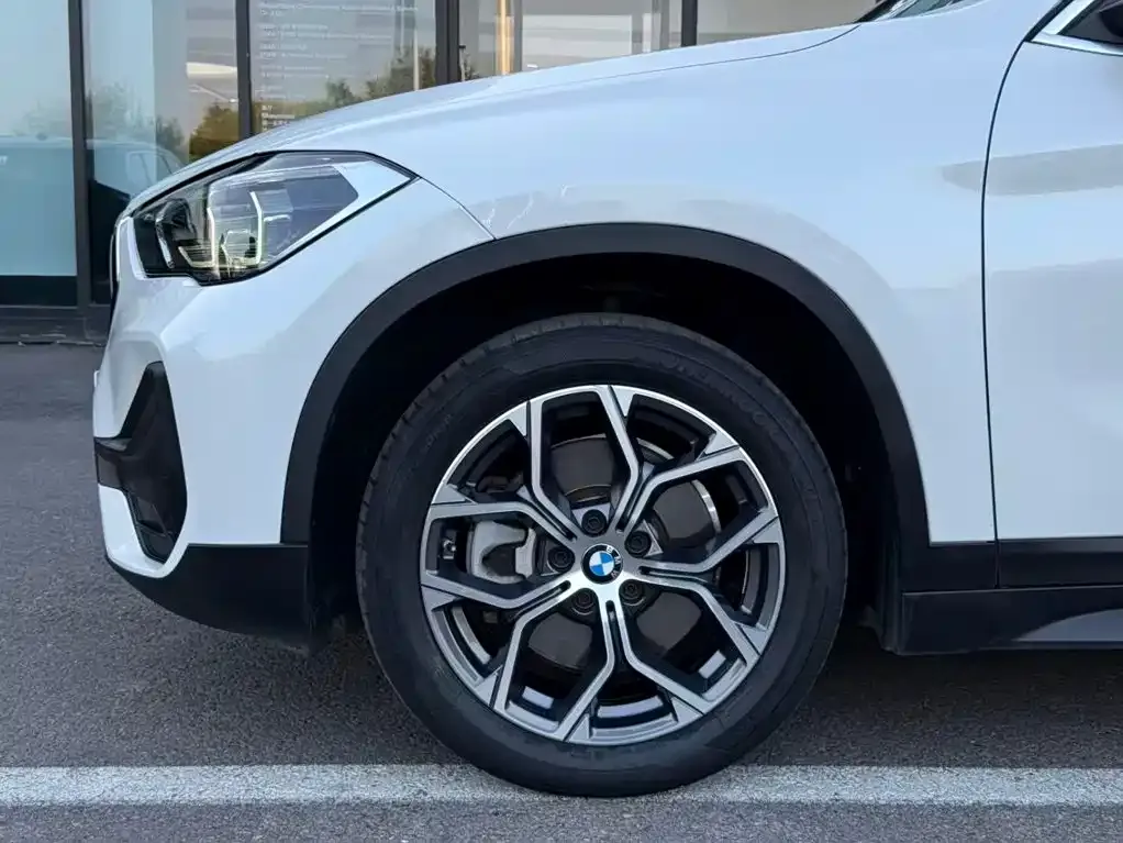 BMW X1 — фото 4