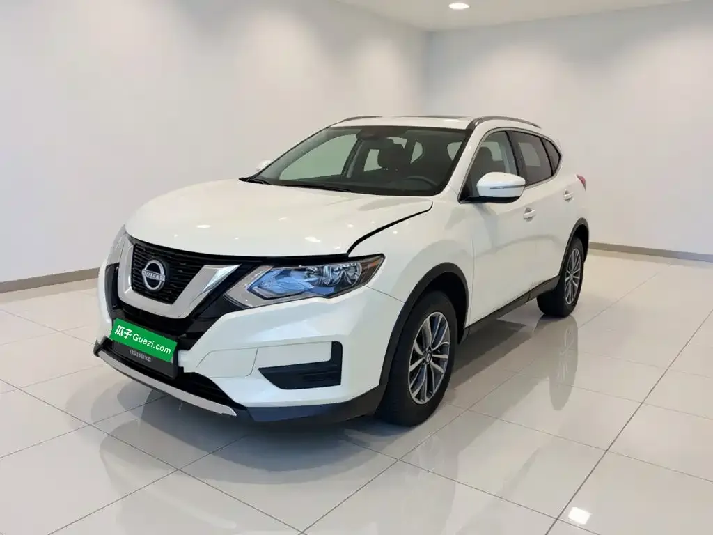 Nissan X-Trail — фото 1