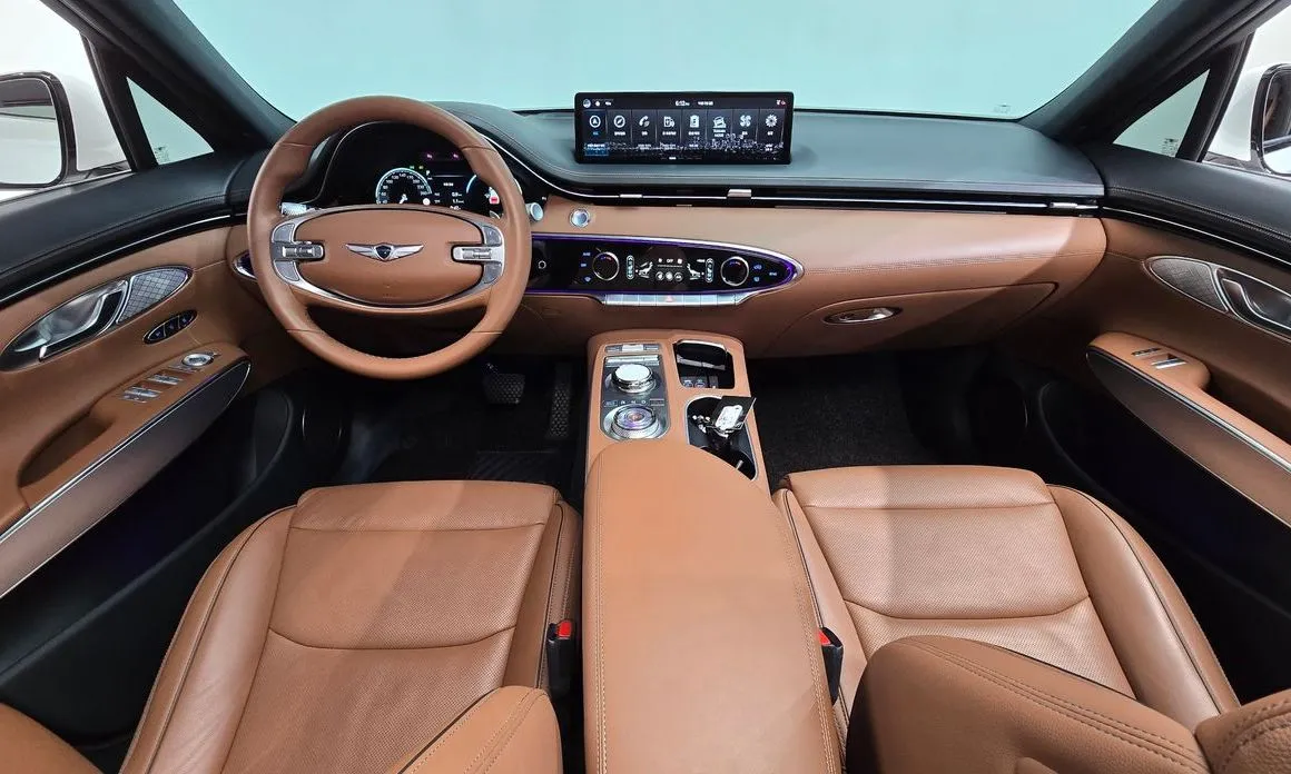 Genesis GV70 — фото 10