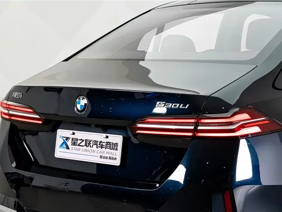 BMW 5 Series — фото 2
