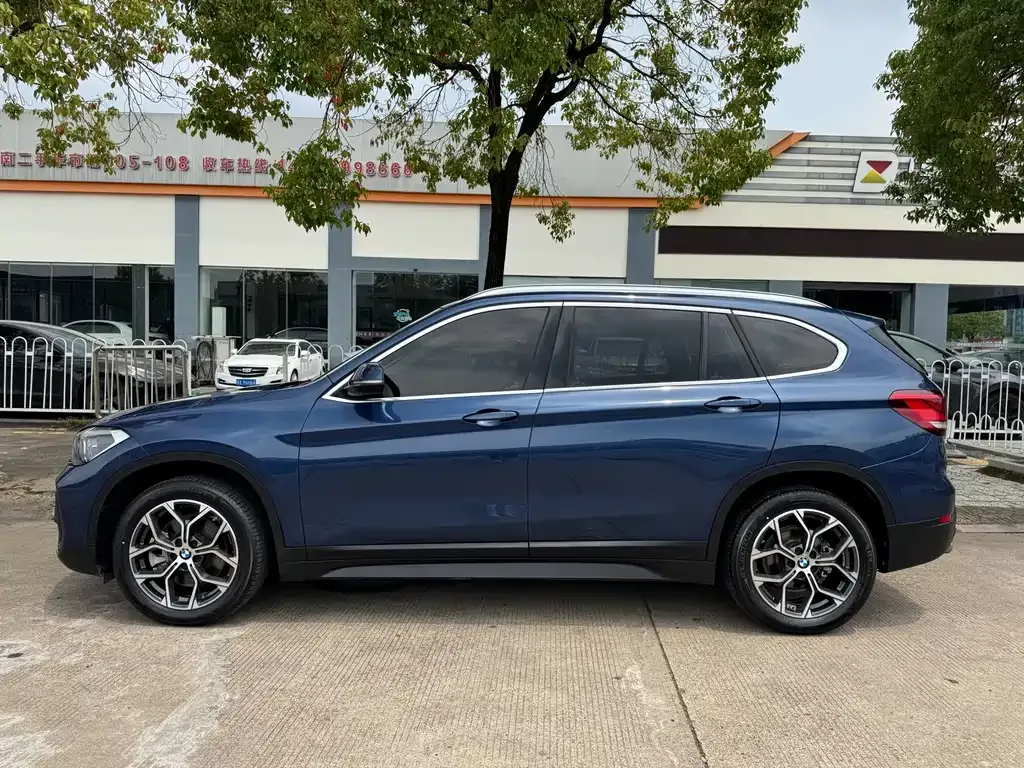 BMW X1 — фото 10