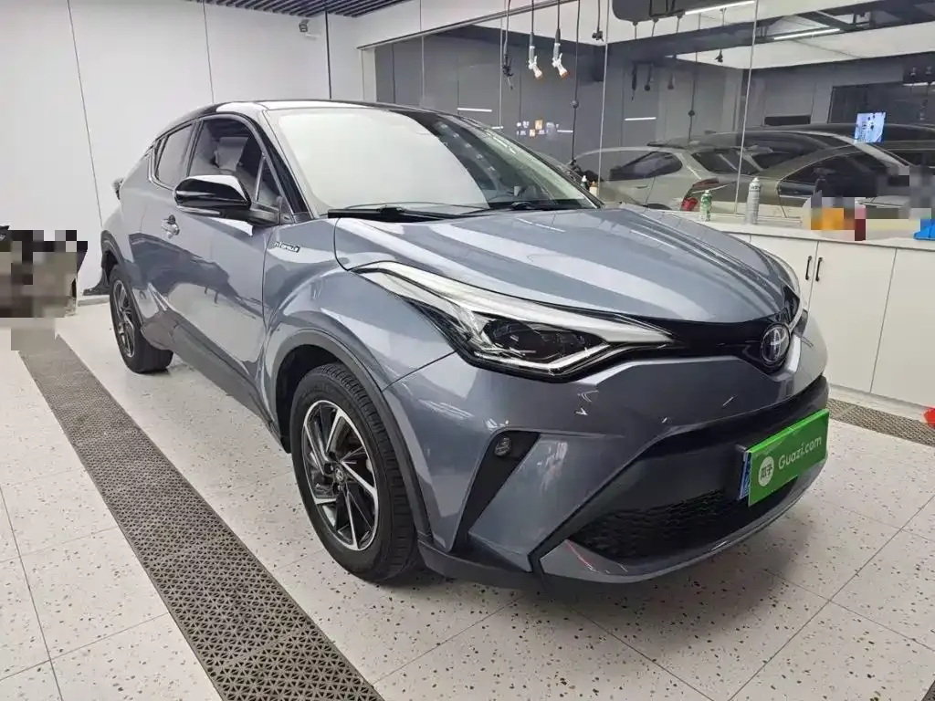 Toyota C-HR — фото 9