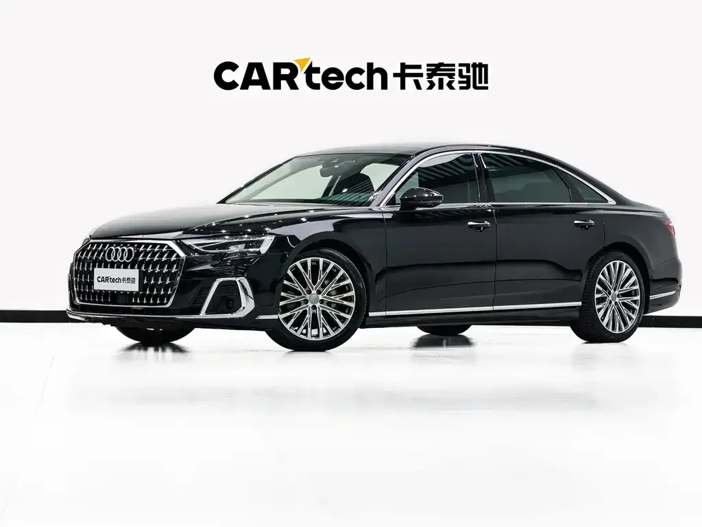 Audi A8 — фото 1