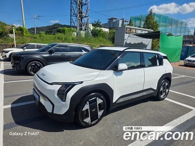 Kia EV3 — фото 4