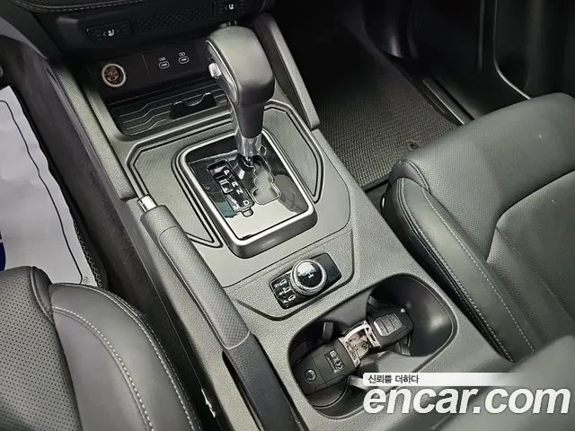 KG Mobility (Ssangyong) Rexton — фото 10