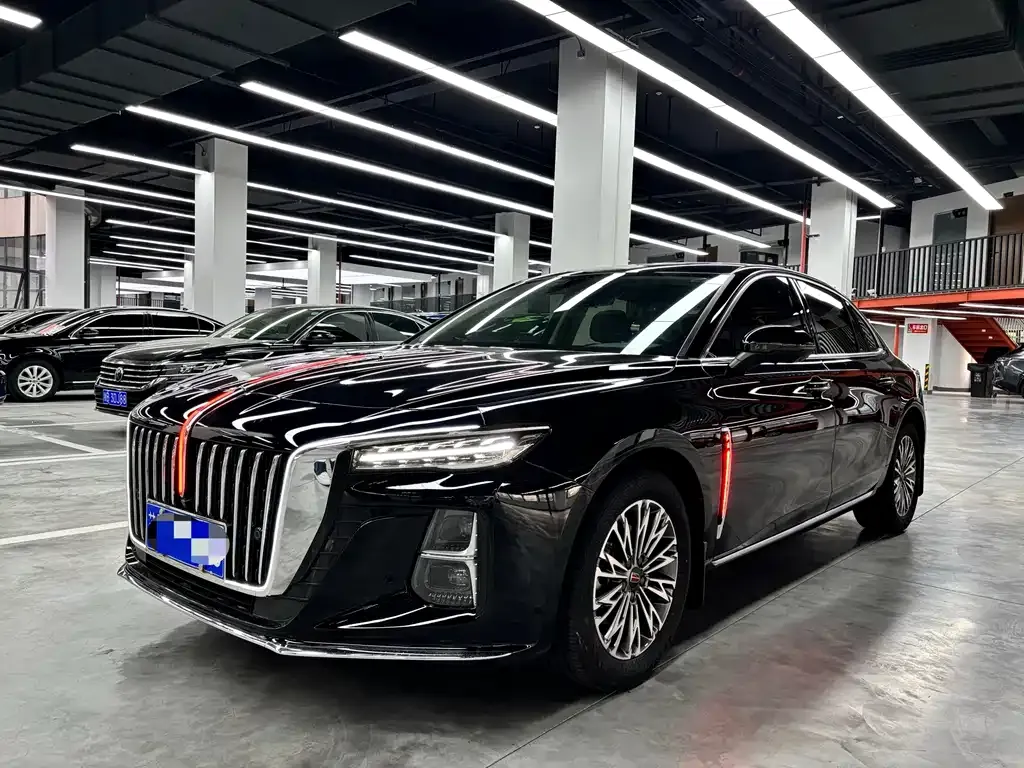 Hongqi H5 — фото 1