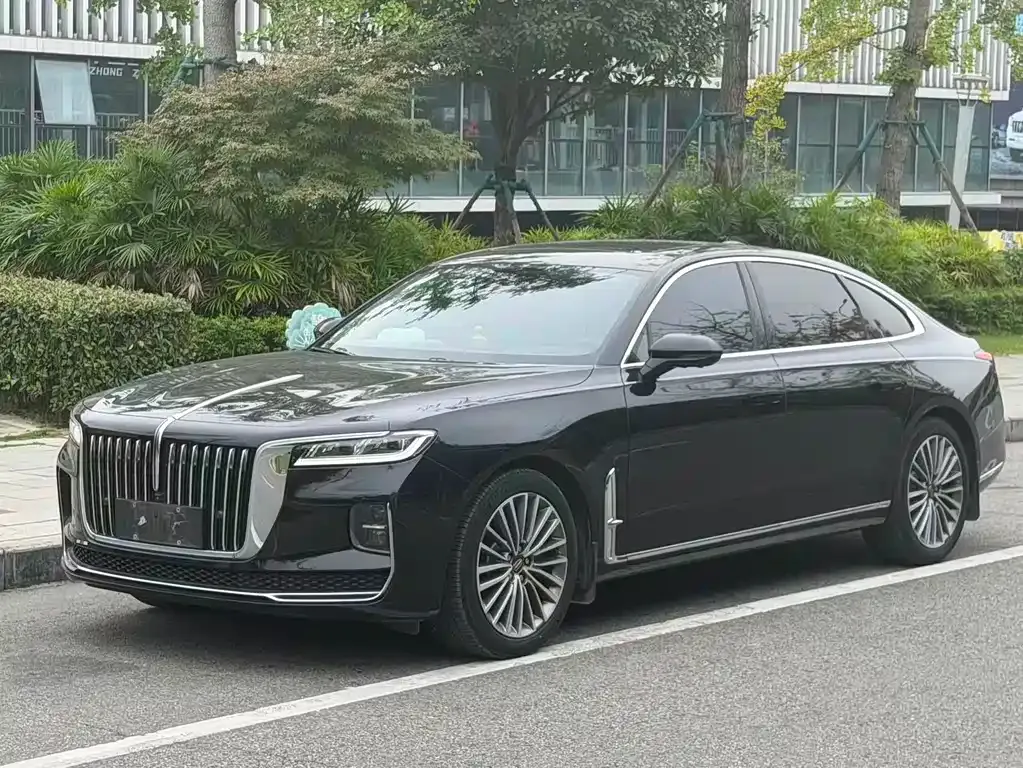 Hongqi H9 — фото 1