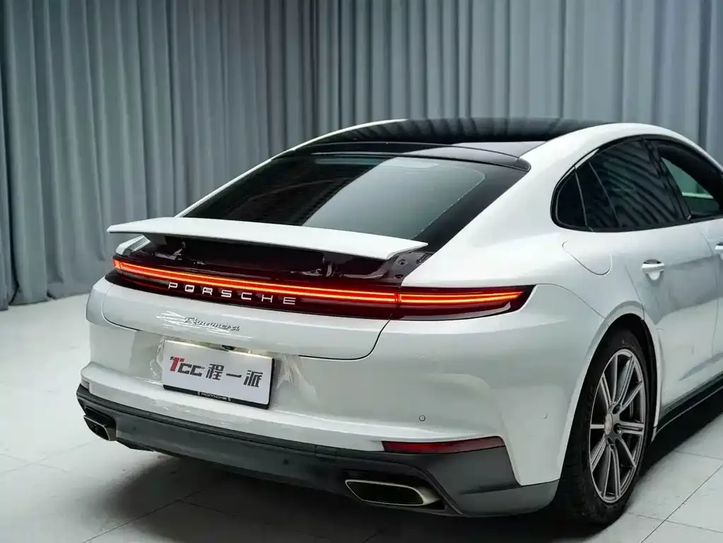 Porsche Panamera — фото 7