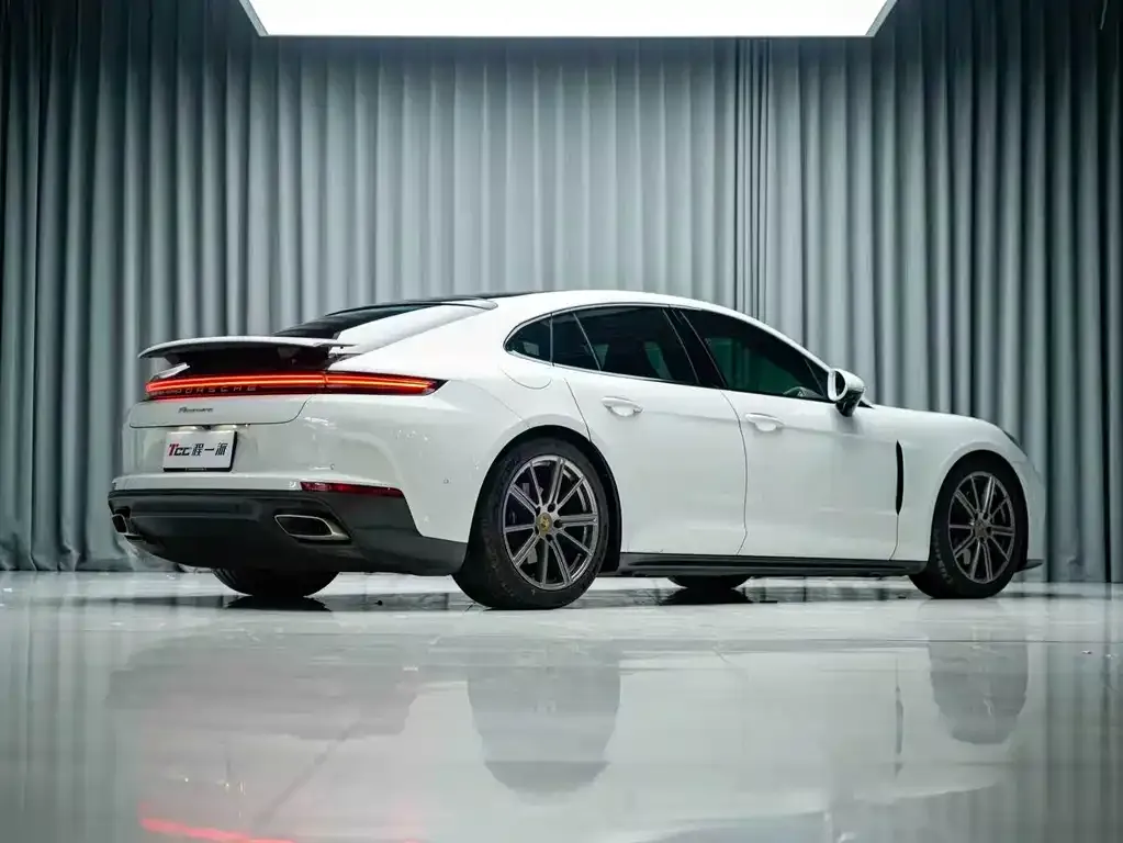 Porsche Panamera — фото 4