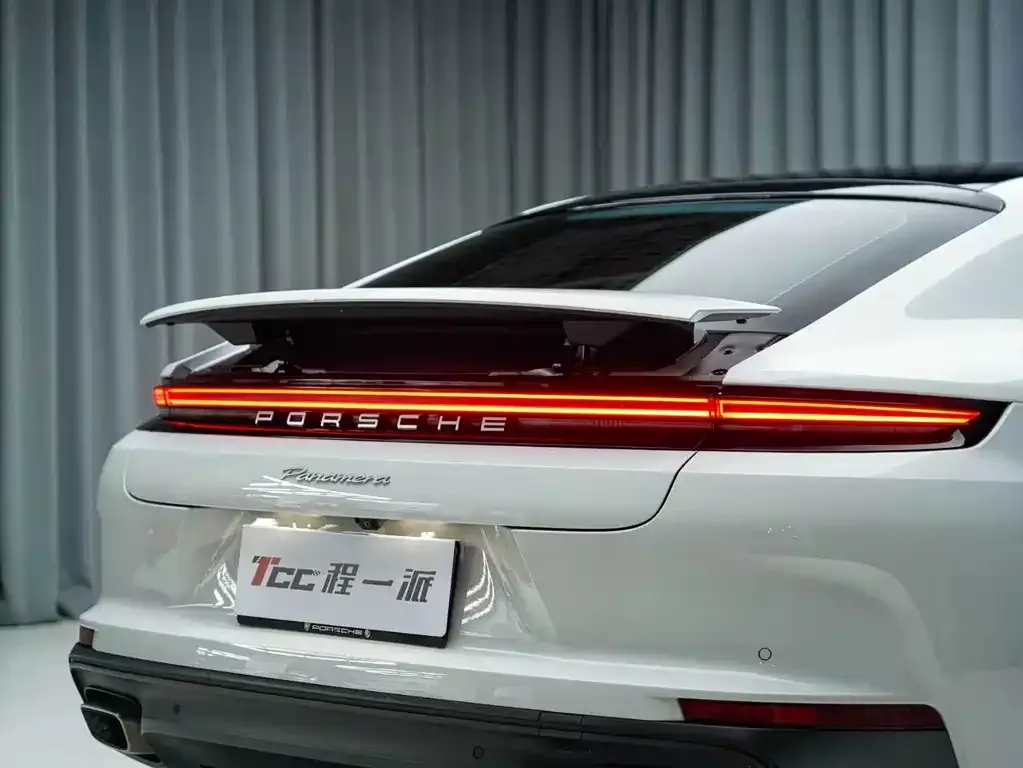 Porsche Panamera — фото 9