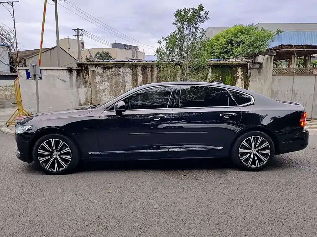 Volvo S90 — фото 10