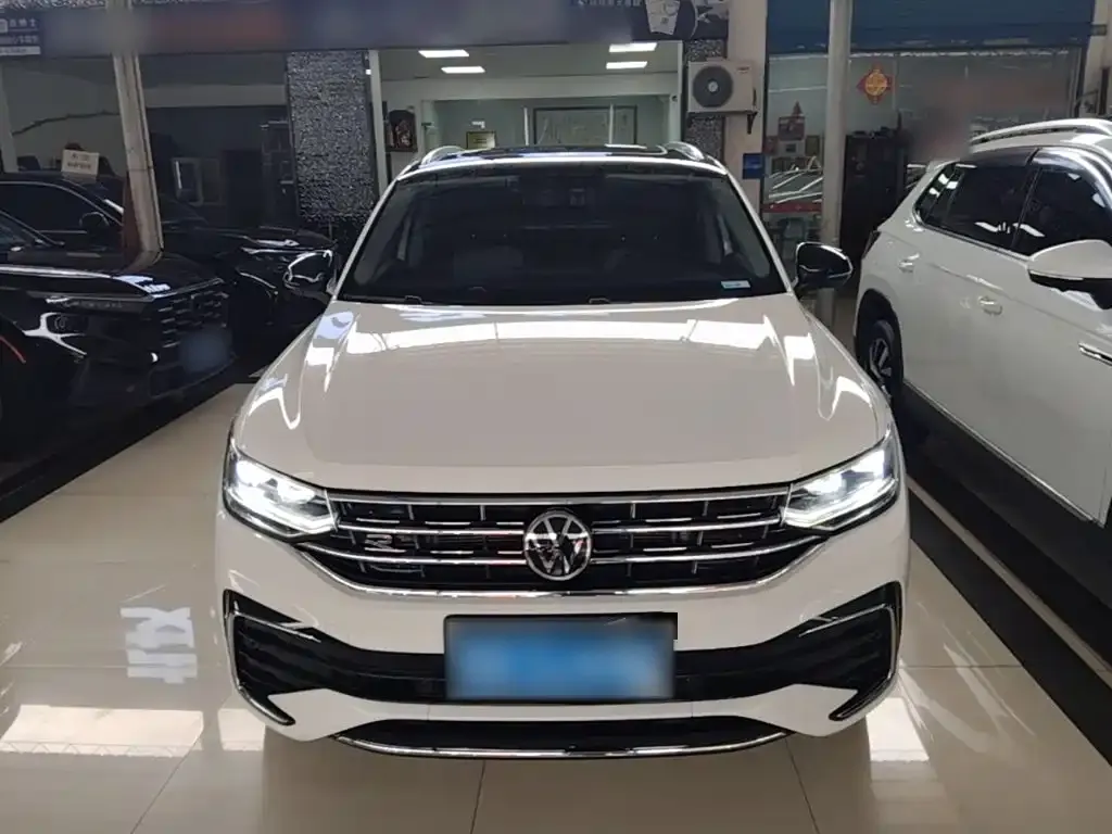 Volkswagen Tiguan X — фото 4