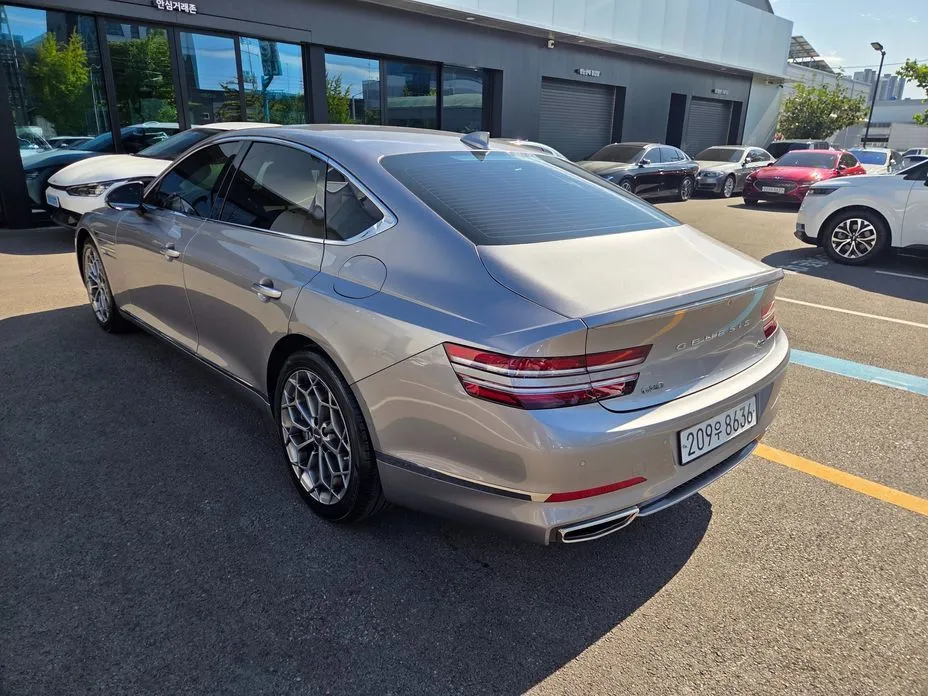 Genesis G80 — фото 10
