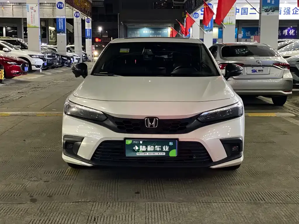 Honda Civic — фото 7