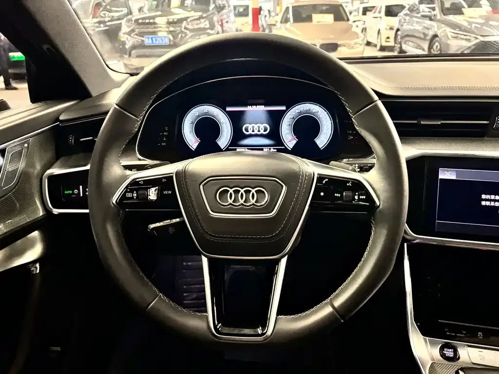 Audi A6L — фото 8