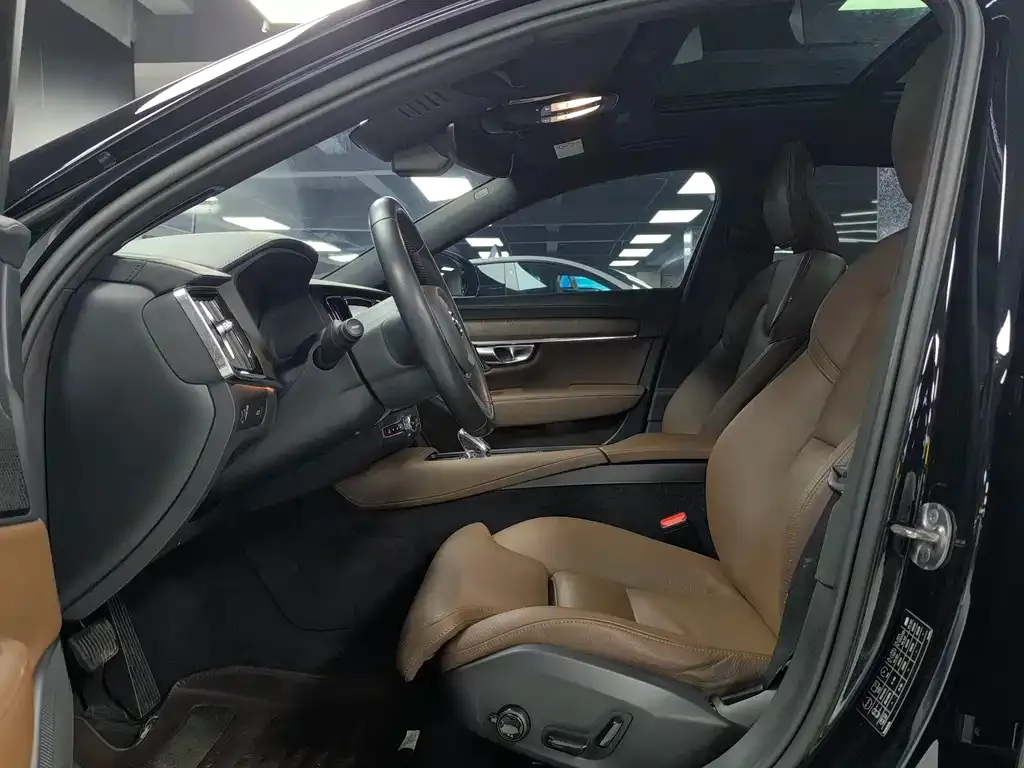 Volvo S90 — фото 10
